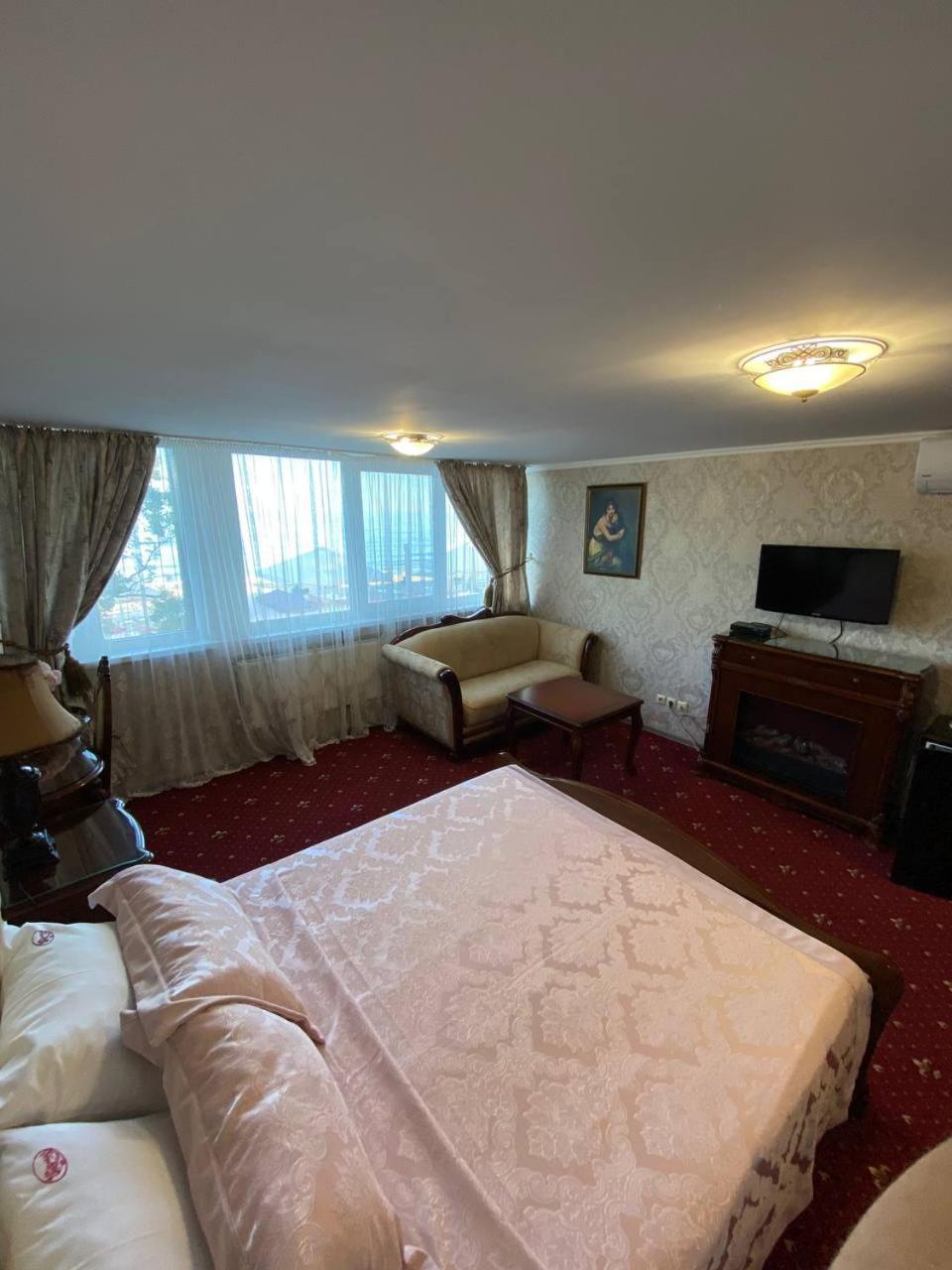 Shalanda Hotel Odesa Exterior photo